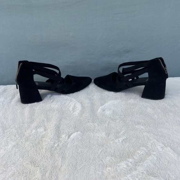 NWOT Eileen Fisher Black Suede Heels with Straps Size 7‎ - Picture 3 of 9